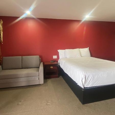 Masterson'S Motel Greater Napanee Ngoại thất bức ảnh