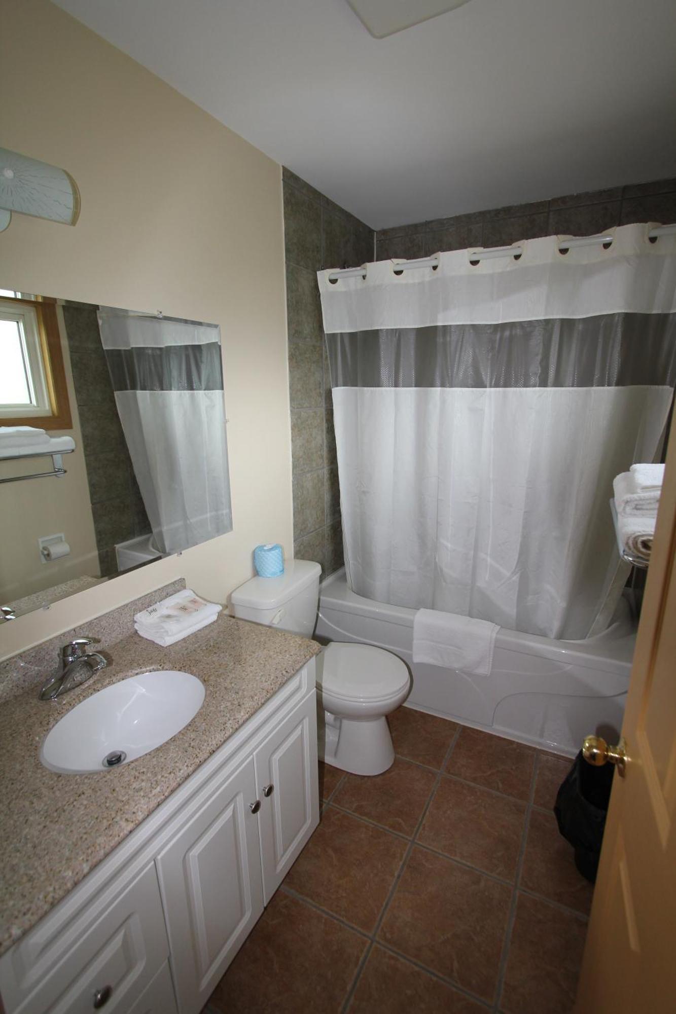 Masterson'S Motel Greater Napanee Phòng bức ảnh