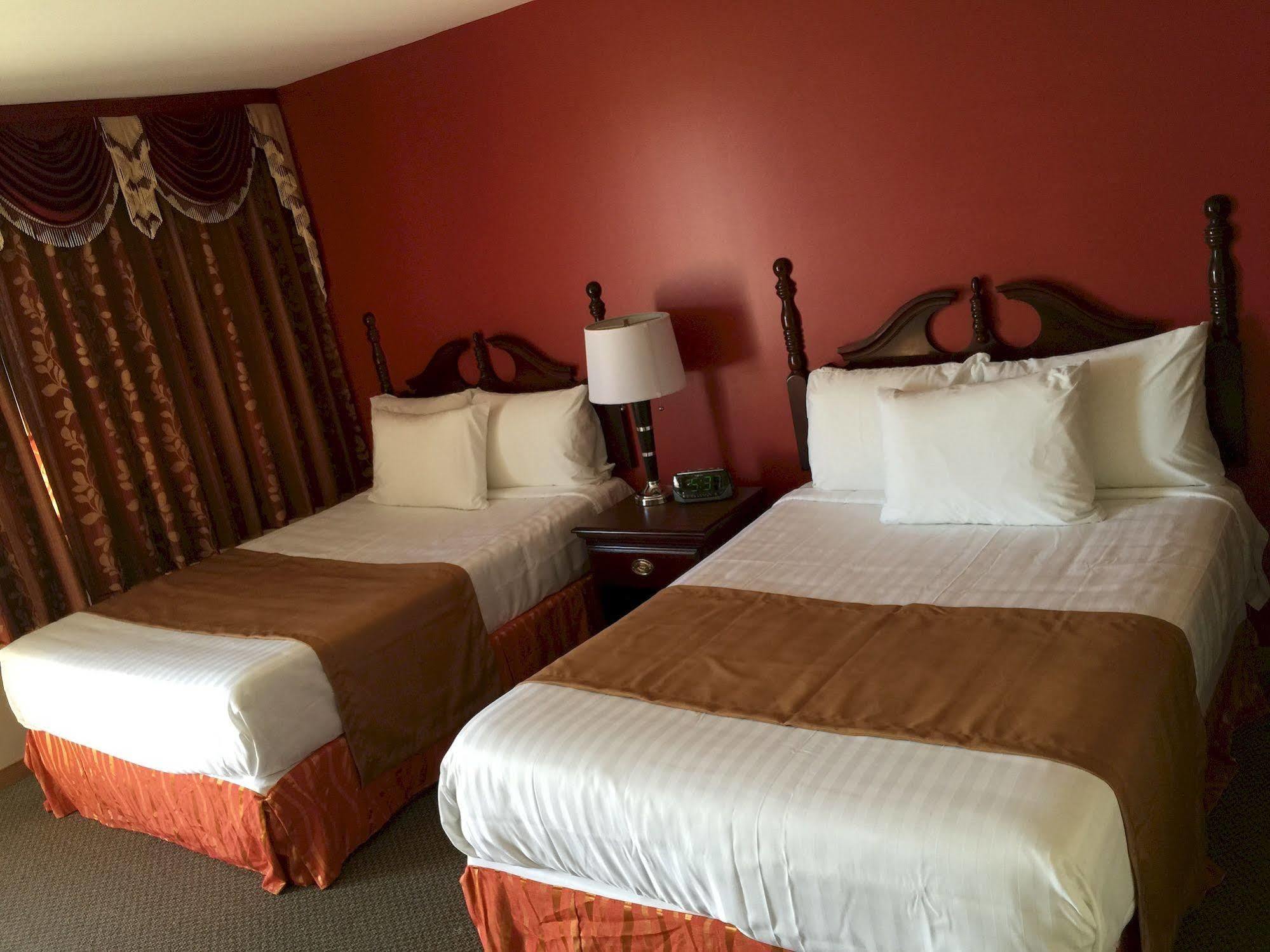 Masterson'S Motel Greater Napanee Ngoại thất bức ảnh