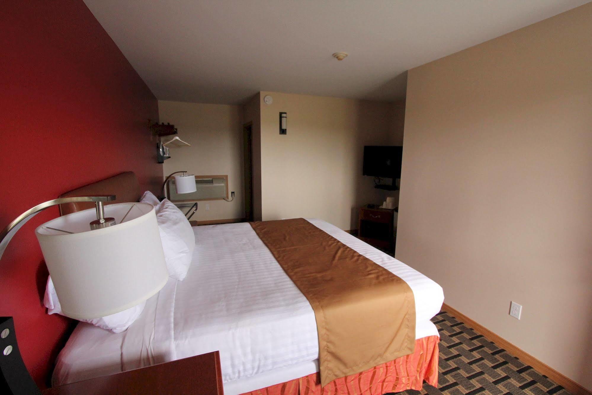 Masterson'S Motel Greater Napanee Ngoại thất bức ảnh