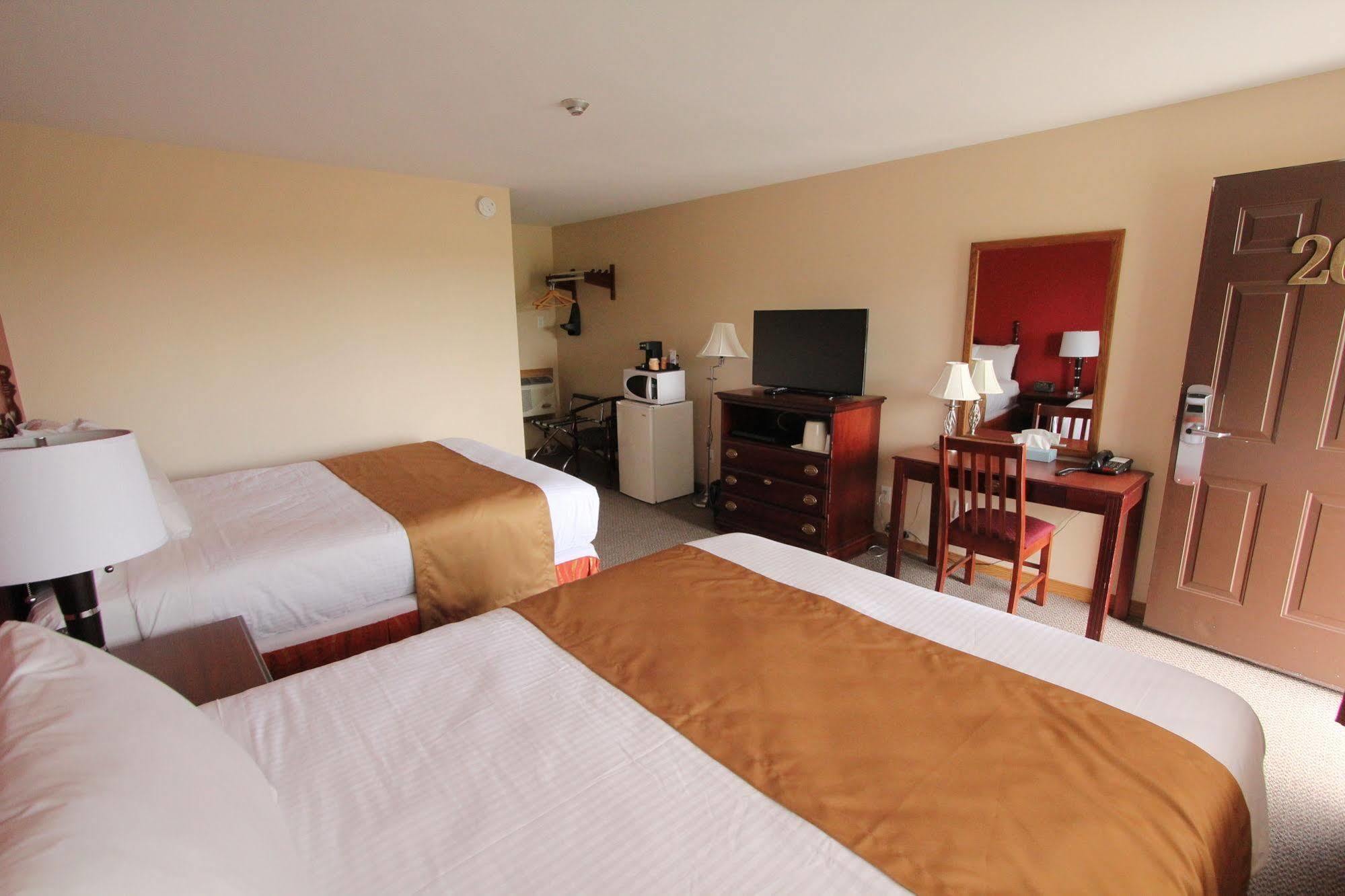 Masterson'S Motel Greater Napanee Ngoại thất bức ảnh